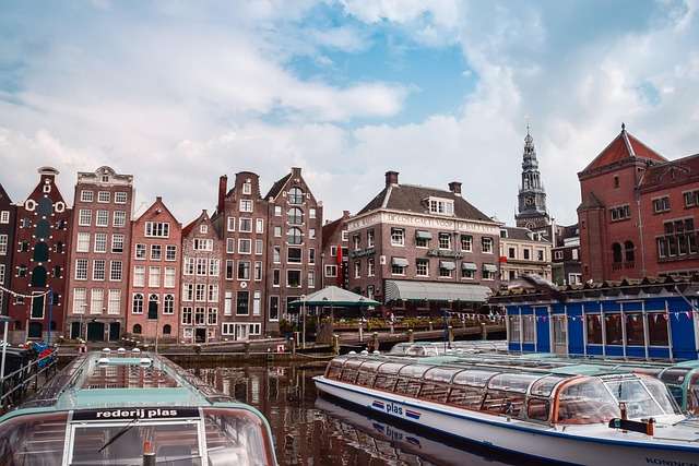 Baseball in Amsterdam - culture, history, and development.