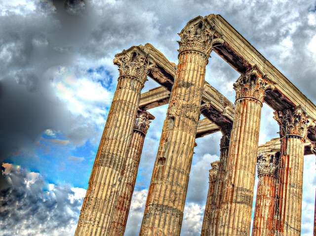 Baseball in Athens - culture, history, and development.