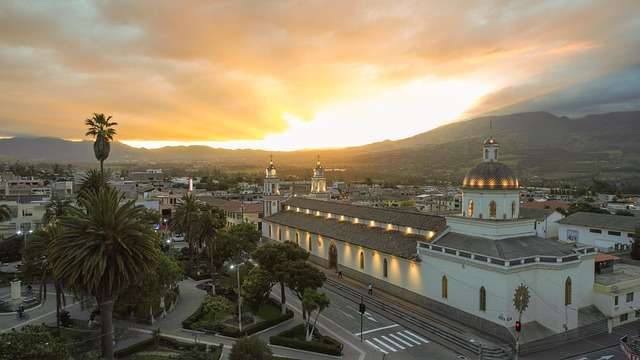 Baseball in Ecuador - culture, history, and development.