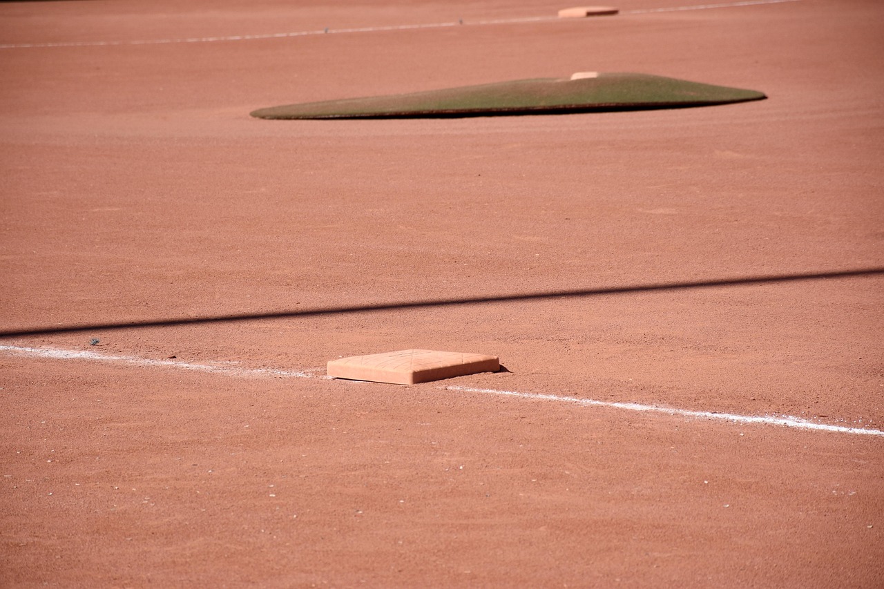 Pickoff Artists and Baseball’s Battle Before the Pitch